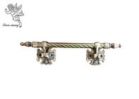 Chai cổ bằng kim loại Casket xử lý Zamak Decoratio Châu Âu Phong cách Với ống thép Twist
